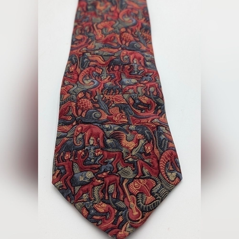 EUC The Art of M.C. Escher MOSAIC II Design Silk Necktie Red Black Gold 56" x 4"